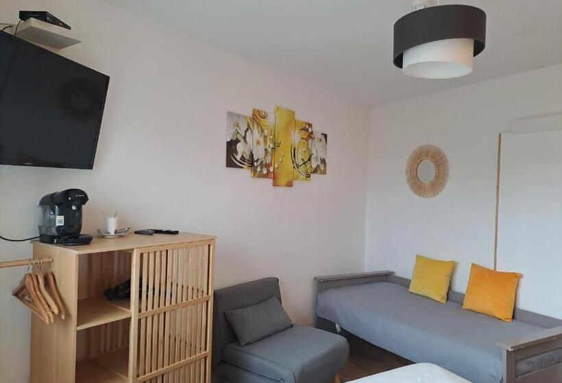 호텔 Hôtel L Auberge Canaulaise