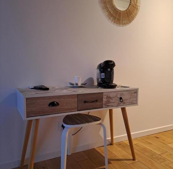 호텔 Hôtel L Auberge Canaulaise