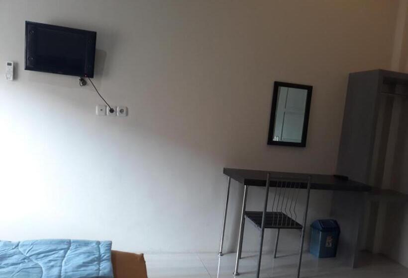 ホテル Oyo 91162 Homestay Ansyariah Syariah