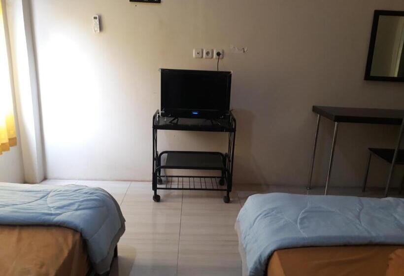 ホテル Oyo 91162 Homestay Ansyariah Syariah