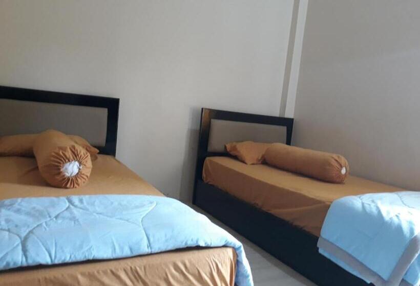 ホテル Oyo 91162 Homestay Ansyariah Syariah