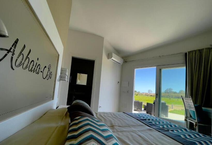 בית מלון כפרי Resort Abbaia Ba