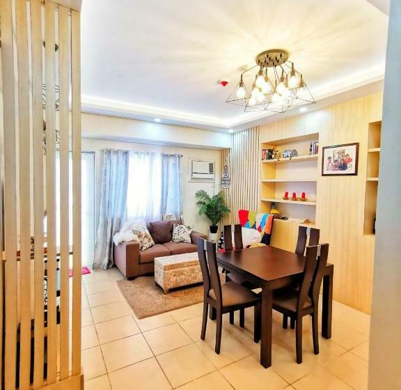 Manhattan Plaza Tower 2 With Balcony, Mini Karaoke, Pool, Can Cook