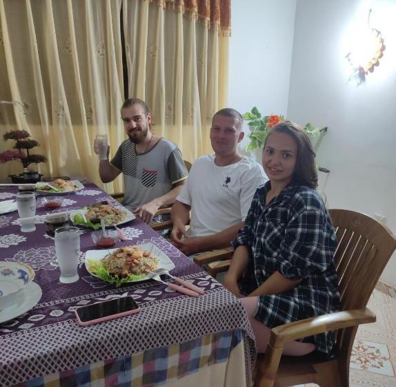 פנסיון Flower Shade Villa