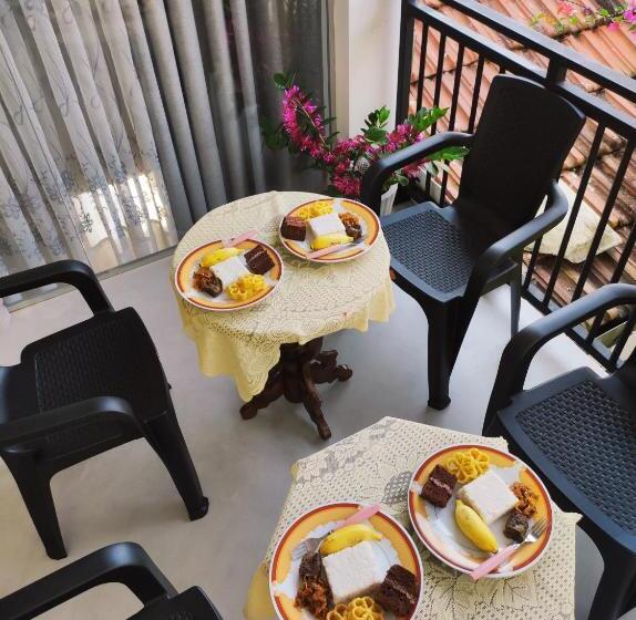 פנסיון Flower Shade Villa