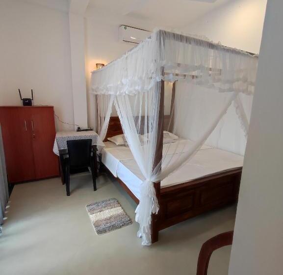 פנסיון Flower Shade Villa