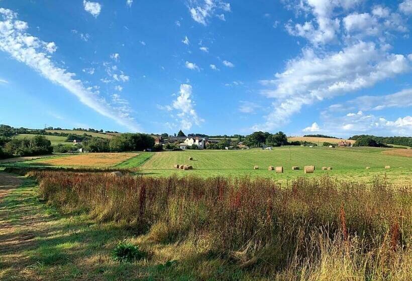 بنسيون Huntstile Organic Farm