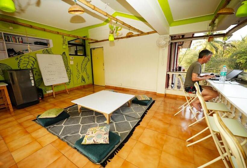 펜션 Nomadgao Vila Nova Comfort, Great Views, Fast Wifi & Interesting People