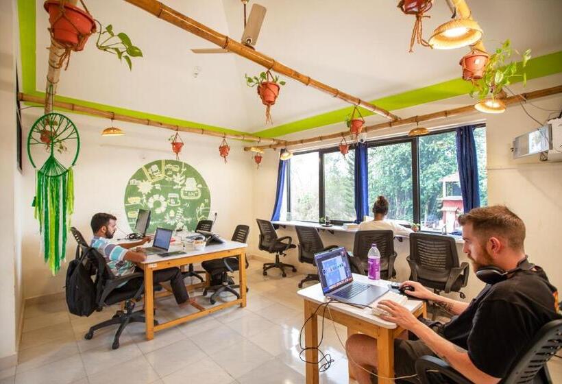 펜션 Nomadgao Vila Nova Comfort, Great Views, Fast Wifi & Interesting People