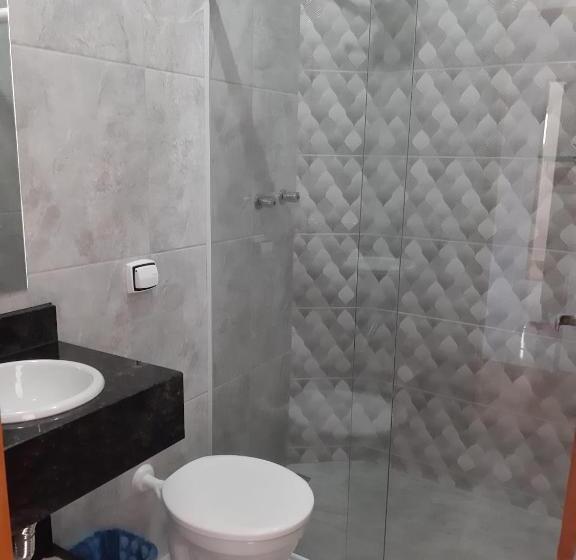 פנסיון Suítes Caninana