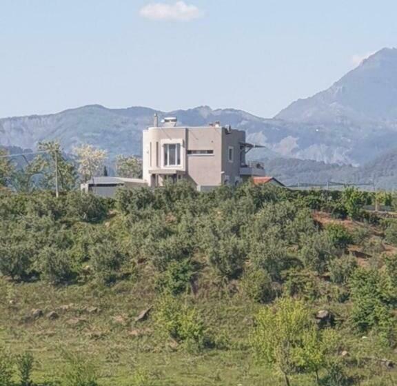 민박 Hilltop Hideaway