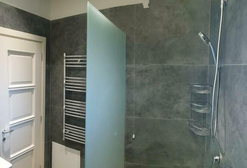 민박 Hilltop Hideaway