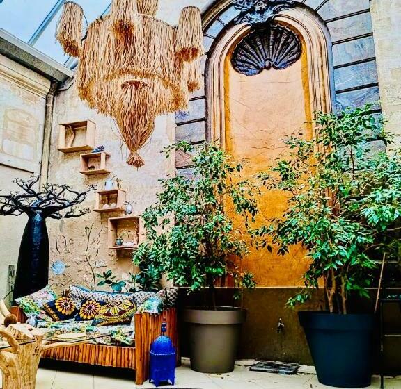 تختخواب و صبحانه Koko & Baobab