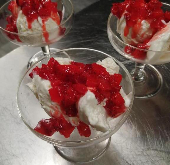 فندق Agriturismo Nonnu Lui`