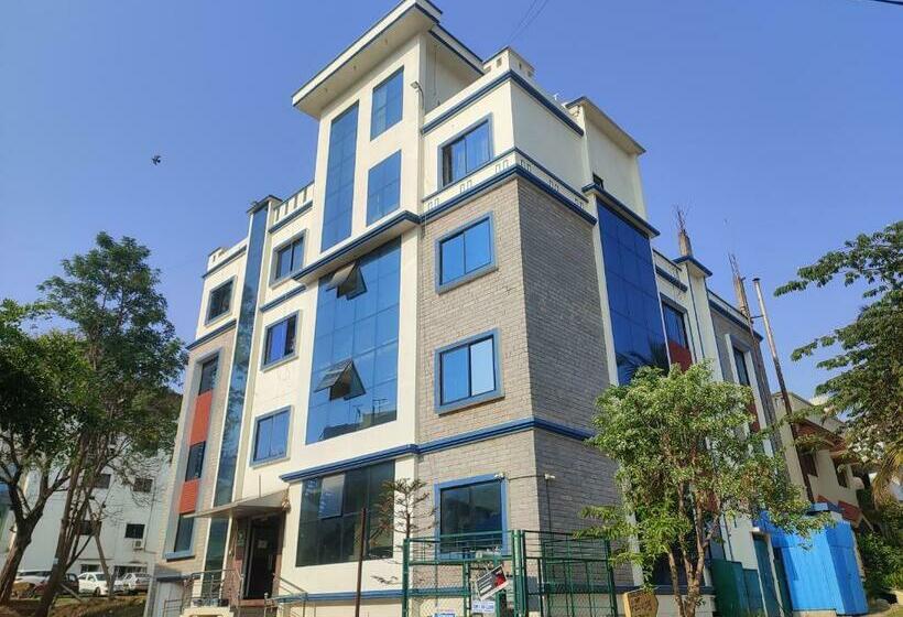 酒店 Ashray Residency
