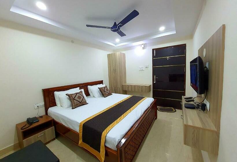 בית מלון כפרי Cannystay Rrr Marina