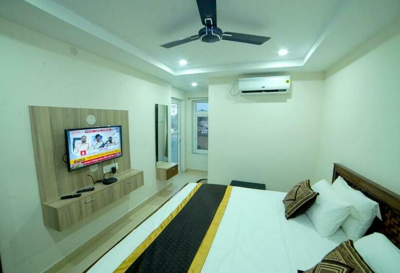 בית מלון כפרי Cannystay Rrr Marina