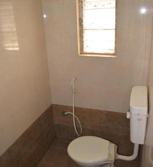 בית מלון כפרי Gokarn Lodging