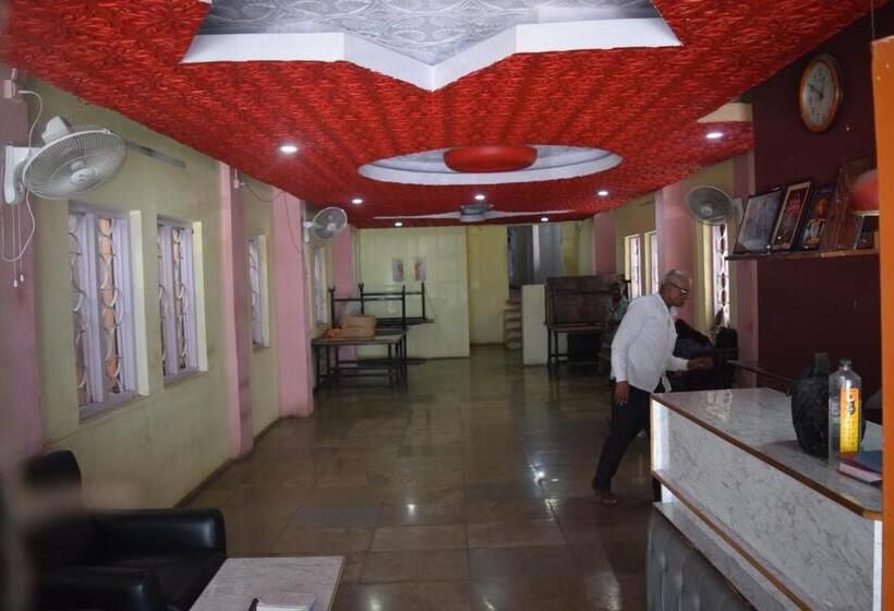 בית מלון כפרי Gokarn Lodging