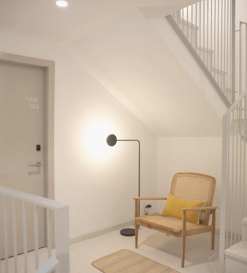 Отель La Fonda B&b