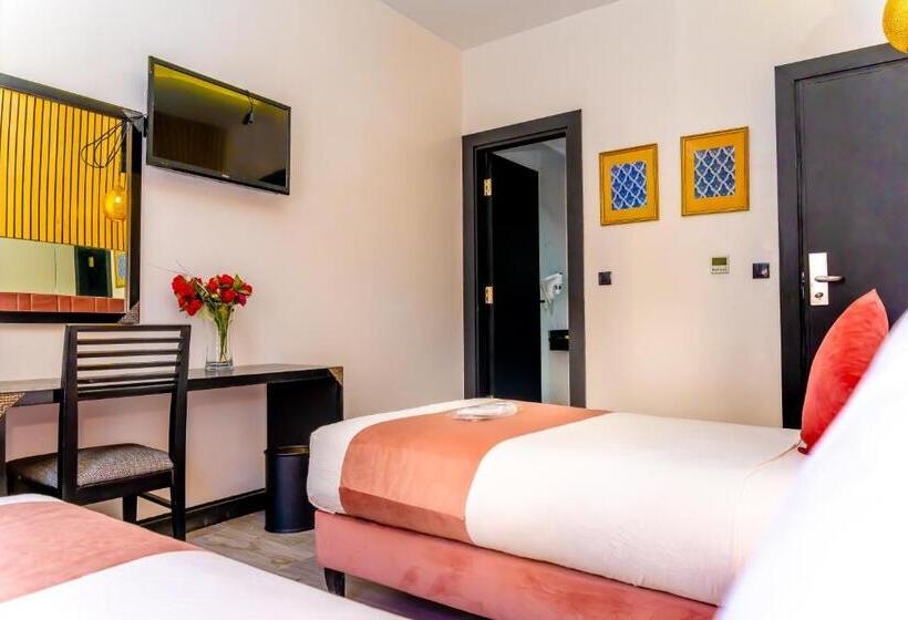 هتل Les Ambassadeurs