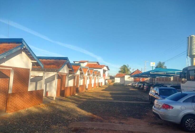هتل Camping Pousada Primavera Olímpia