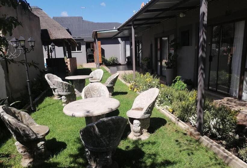 Пансион Franchise Benoni Guest House