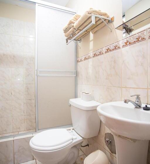 بنسيون Posada Salas & Kari Peru Travel