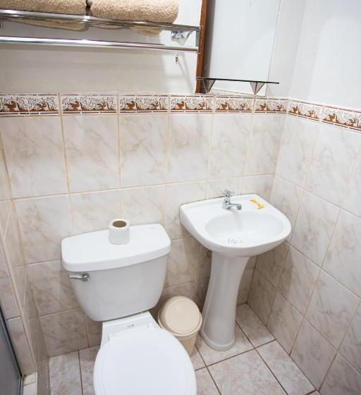 بنسيون Posada Salas & Kari Peru Travel