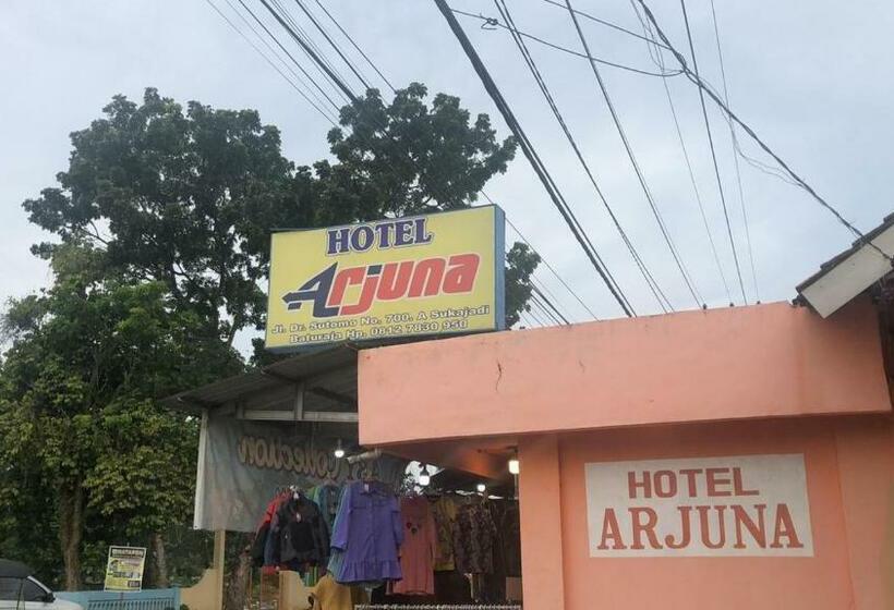 بنسيون Arjuna Baturaja