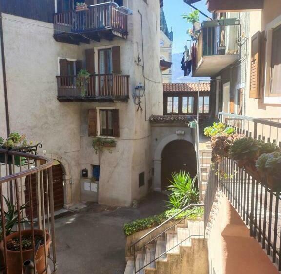 ペンション La Tana Dell Artista