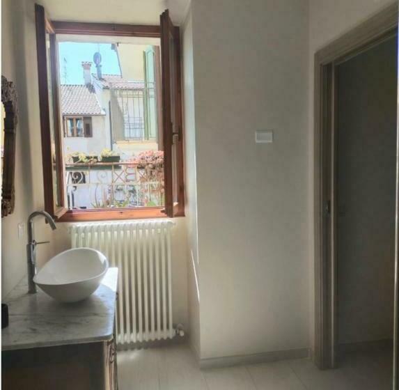 ペンション La Tana Dell Artista