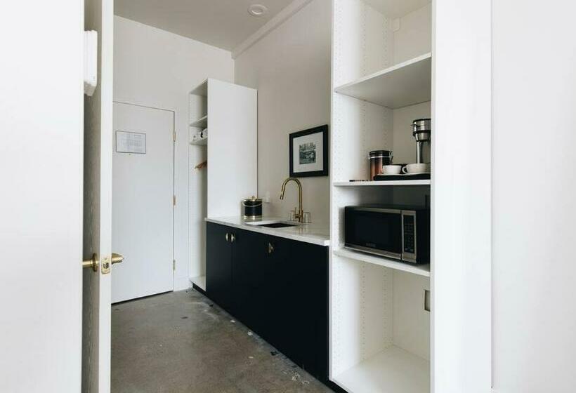 ユースホステル Fernwood Suite 103 At The Bellwether