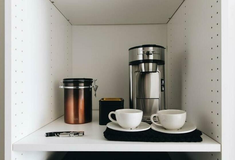 ユースホステル Fernwood Suite 103 At The Bellwether