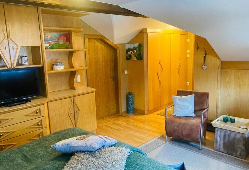 צימר Almhütte Zwei Welten