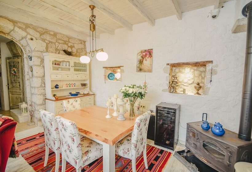 مبيت وإفطار Yukari Sokak Vip Butik Otel