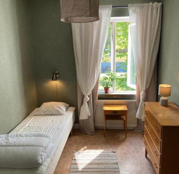 Elisabets Vandrarhem Hemse