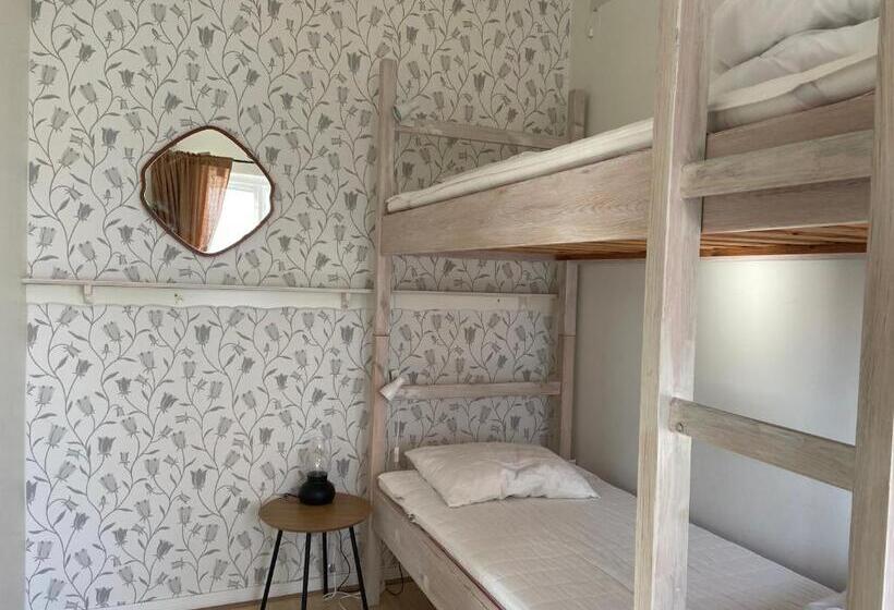 Elisabets Vandrarhem Hemse