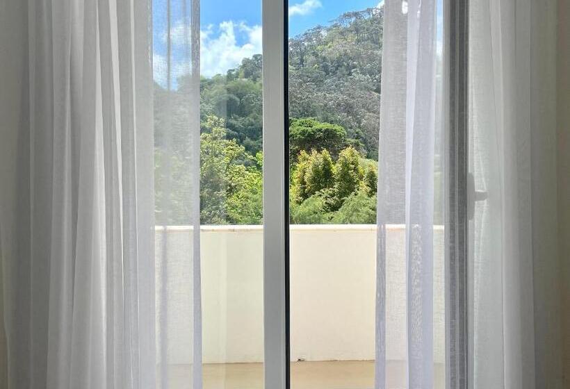 هتل Cedros Nature House