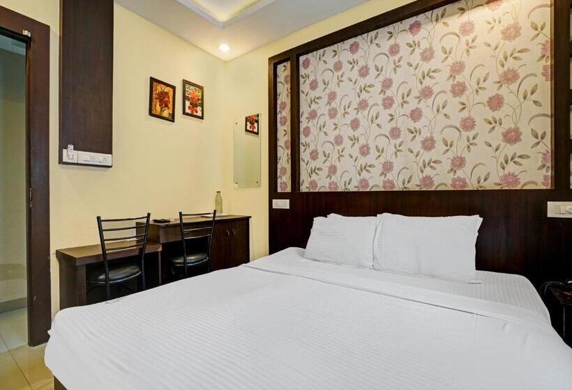 Отель Galaxy Inn