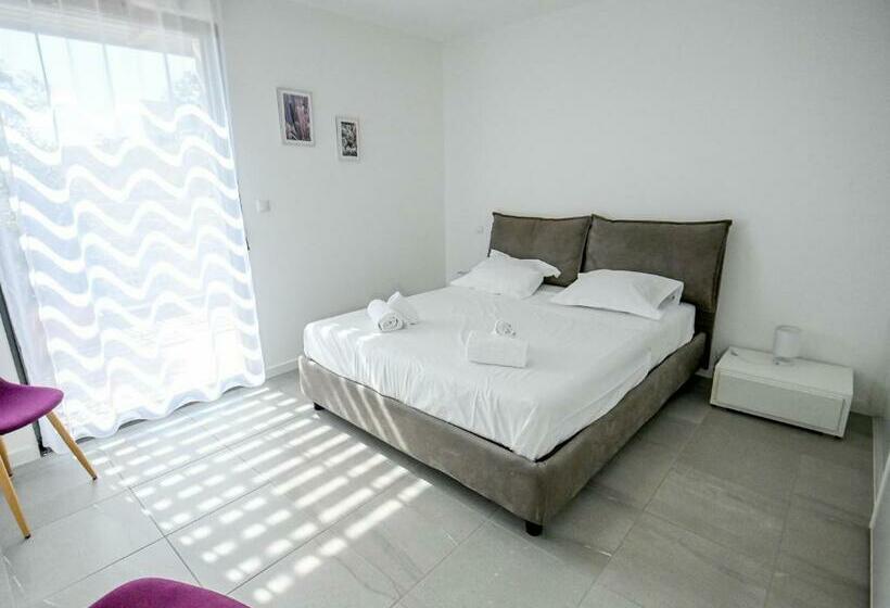 Les Vallons Du Fort   Terrasse   Wifi   Clim