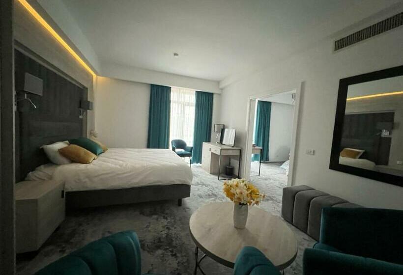 Пансион Majestic Boutique