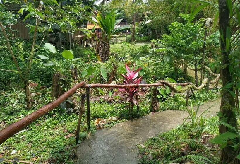 הוסטל Hostal Ladrillerossurf