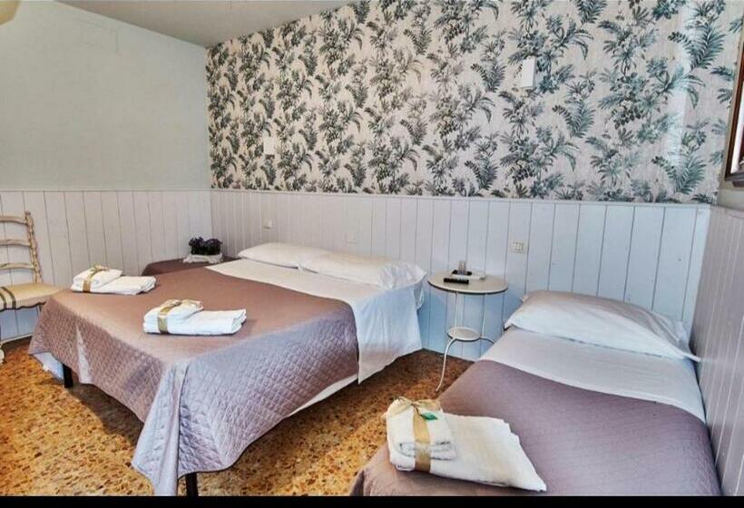 مبيت وإفطار Del Castello