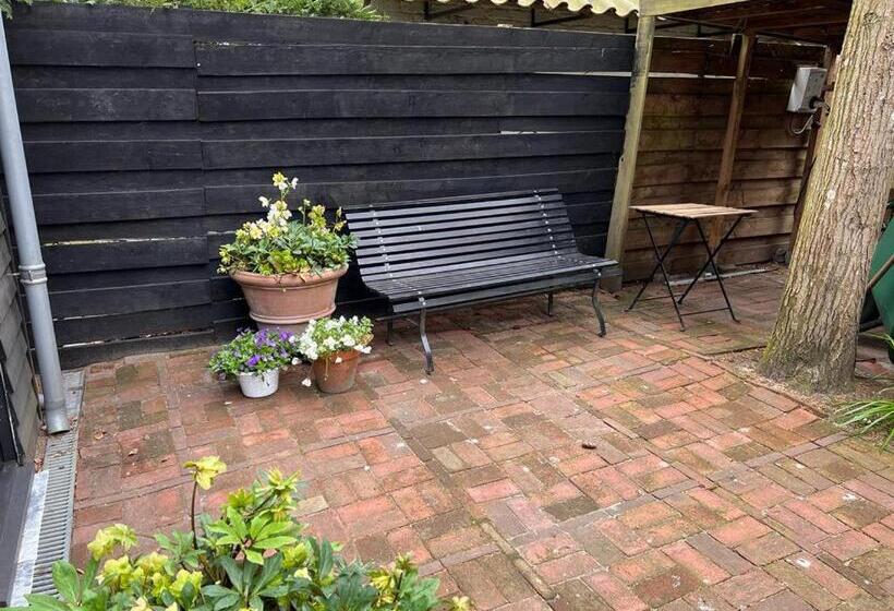 住宿加早餐  De Merel