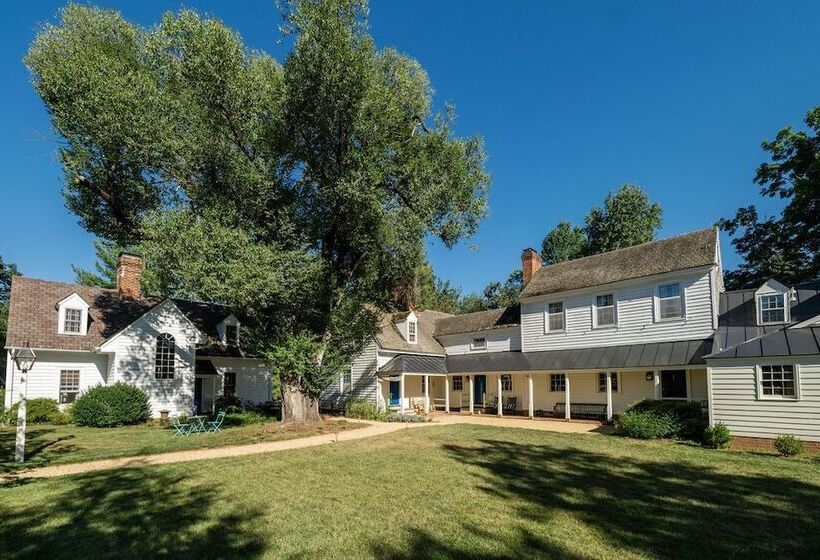 تختخواب و صبحانه Hollymead House