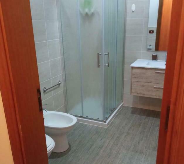 تختخواب و صبحانه Soleluna 319