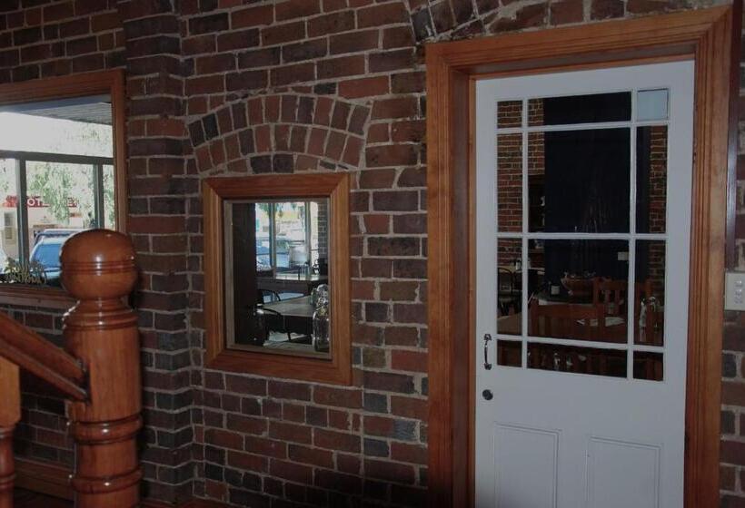 צימר The Fed And Bed Temora