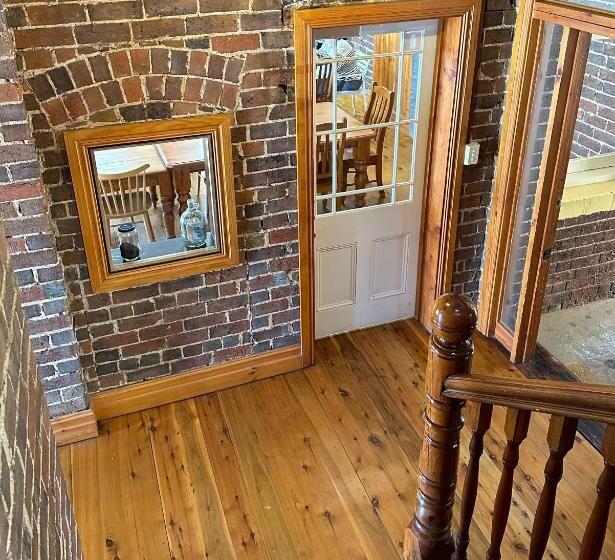 צימר The Fed And Bed Temora