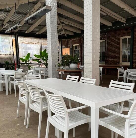 צימר The Fed And Bed Temora